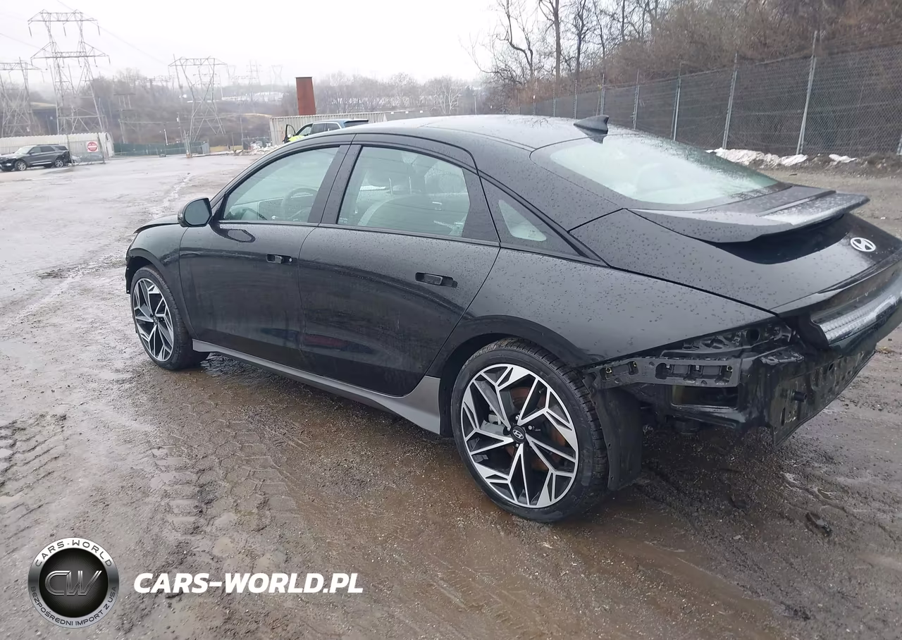 2023 Hyundai Ioniq 6 Limited VIN:KMHM54AC2PA026926 - 3