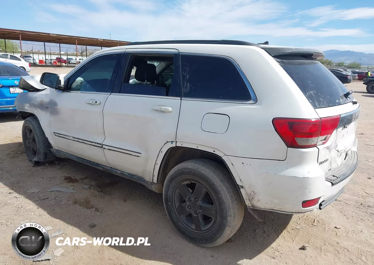 2011 Jeep Grand Cherokee Laredo VIN:1J4RS4GG8BC709962 - 3