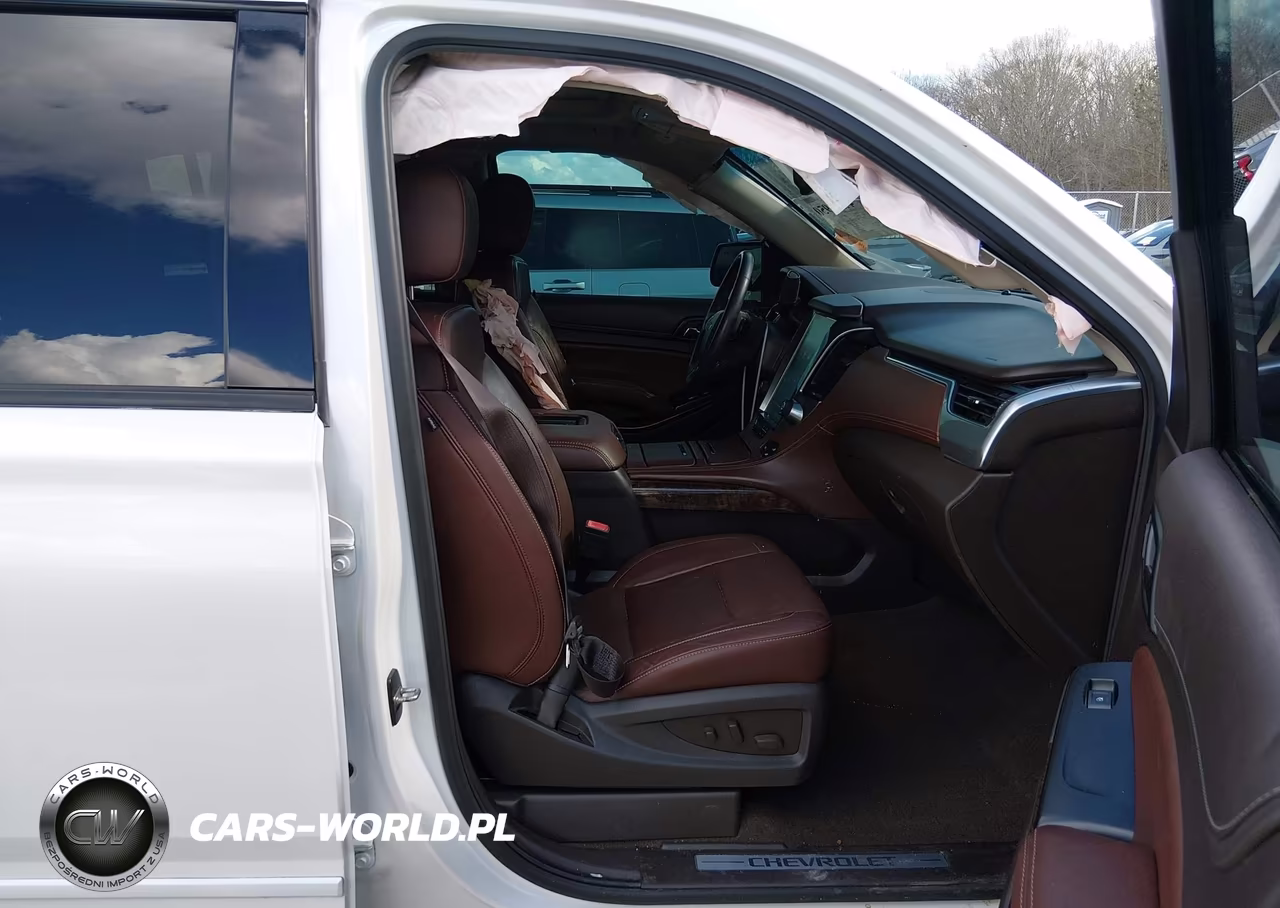 2017 Chevrolet Suburban Premier VIN:1GNSKJKC6HR235386 - 5