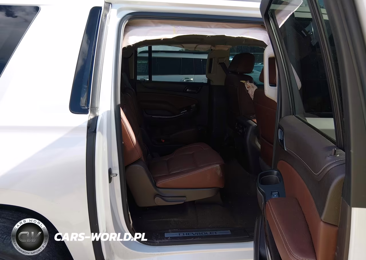 2017 Chevrolet Suburban Premier VIN:1GNSKJKC6HR235386 - 8