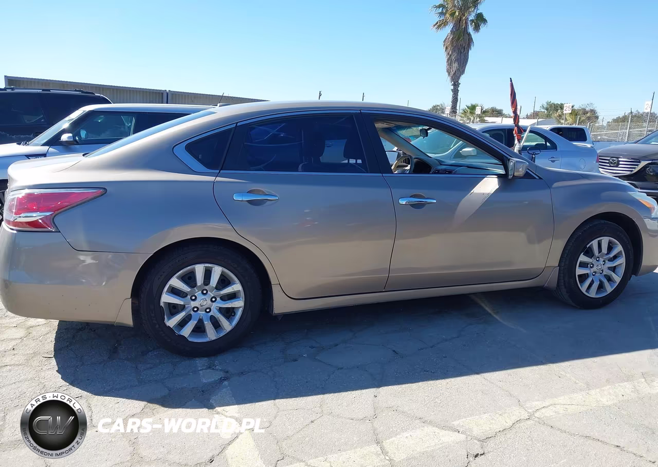 2015 Nissan Altima 2.5 S VIN:1N4AL3AP2FC100381 - 13