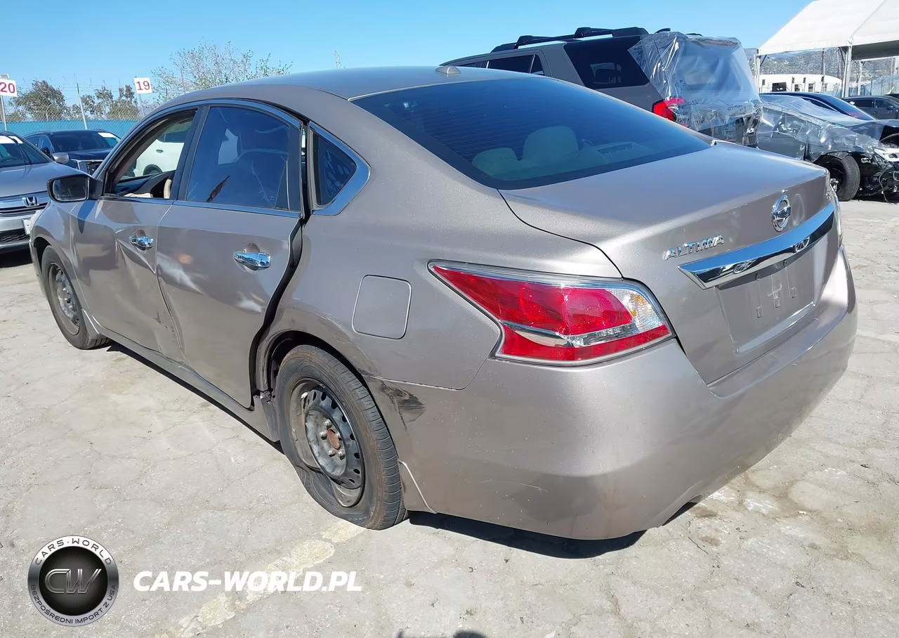 2015 Nissan Altima 2.5 S VIN:1N4AL3AP2FC100381 - 3