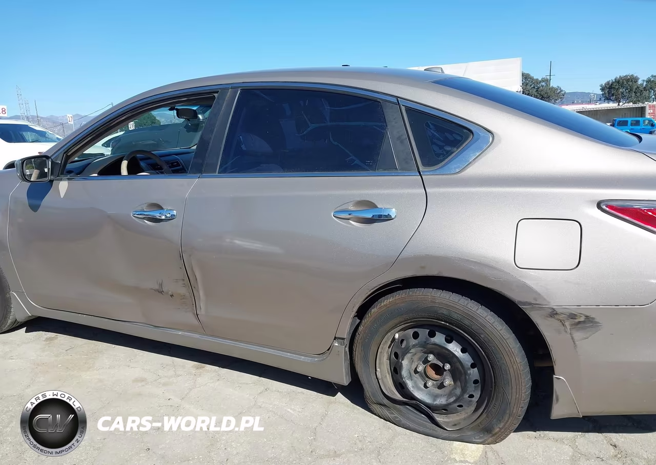 2015 Nissan Altima 2.5 S VIN:1N4AL3AP2FC100381 - 6