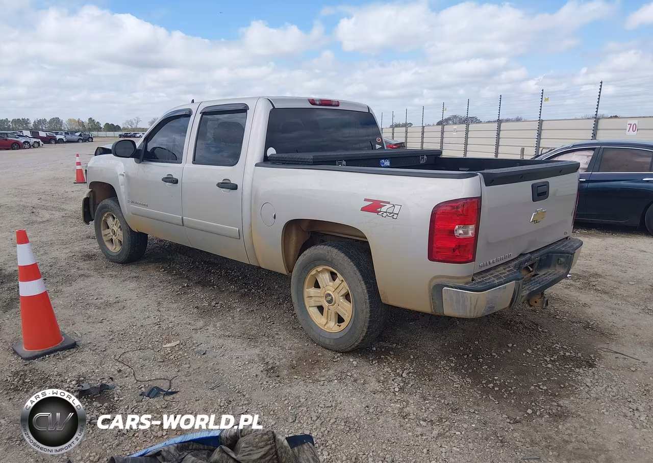 2008 Chevrolet Silverado 1500 Ls VIN:2GCEK13C481105068 - 3