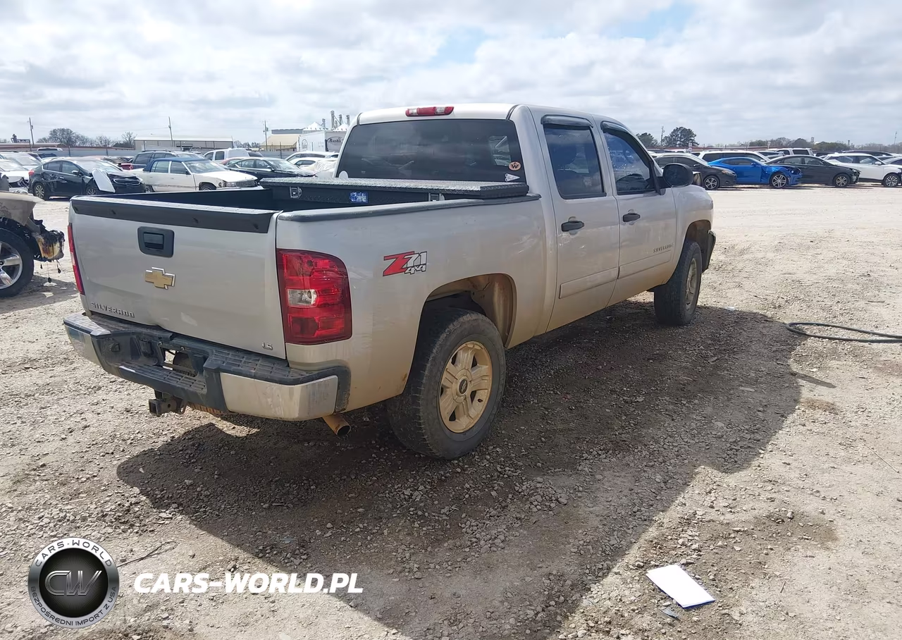 2008 Chevrolet Silverado 1500 Ls VIN:2GCEK13C481105068 - 4