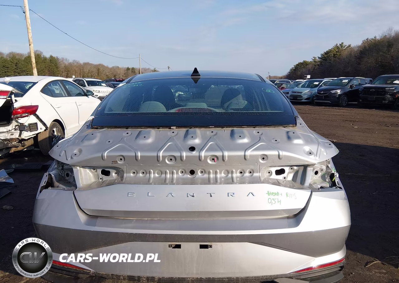 2022 Hyundai Elantra Sel VIN:5NPLS4AG5NH075085 - 17