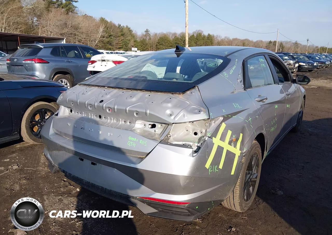 2022 Hyundai Elantra Sel VIN:5NPLS4AG5NH075085 - 4