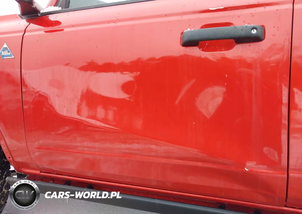 2024 Ford Bronco Black Diamond VIN:1FMDE1BH5RLA21459 - 19