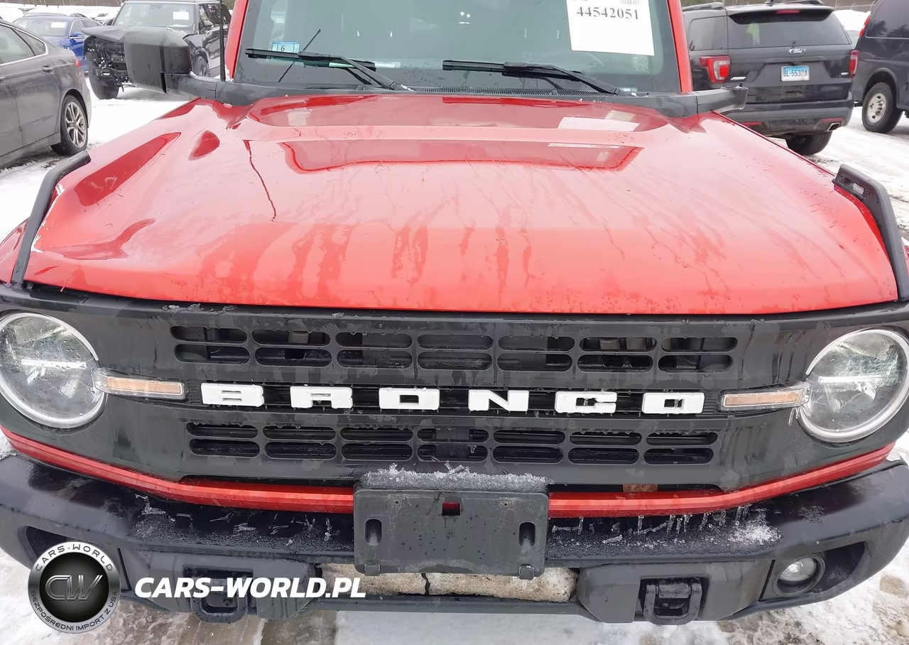 2024 Ford Bronco Black Diamond VIN:1FMDE1BH5RLA21459 - 6