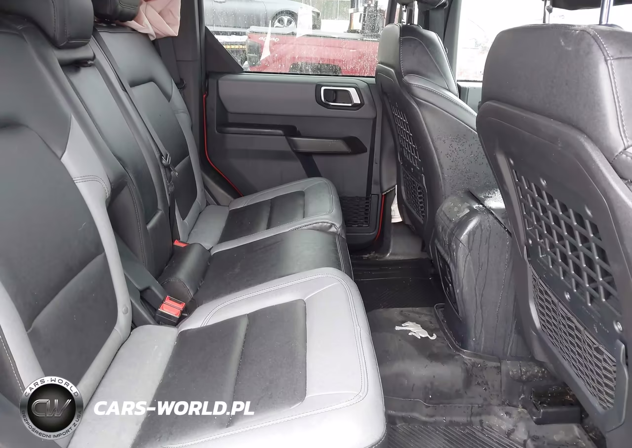 2024 Ford Bronco Black Diamond VIN:1FMDE1BH5RLA21459 - 8