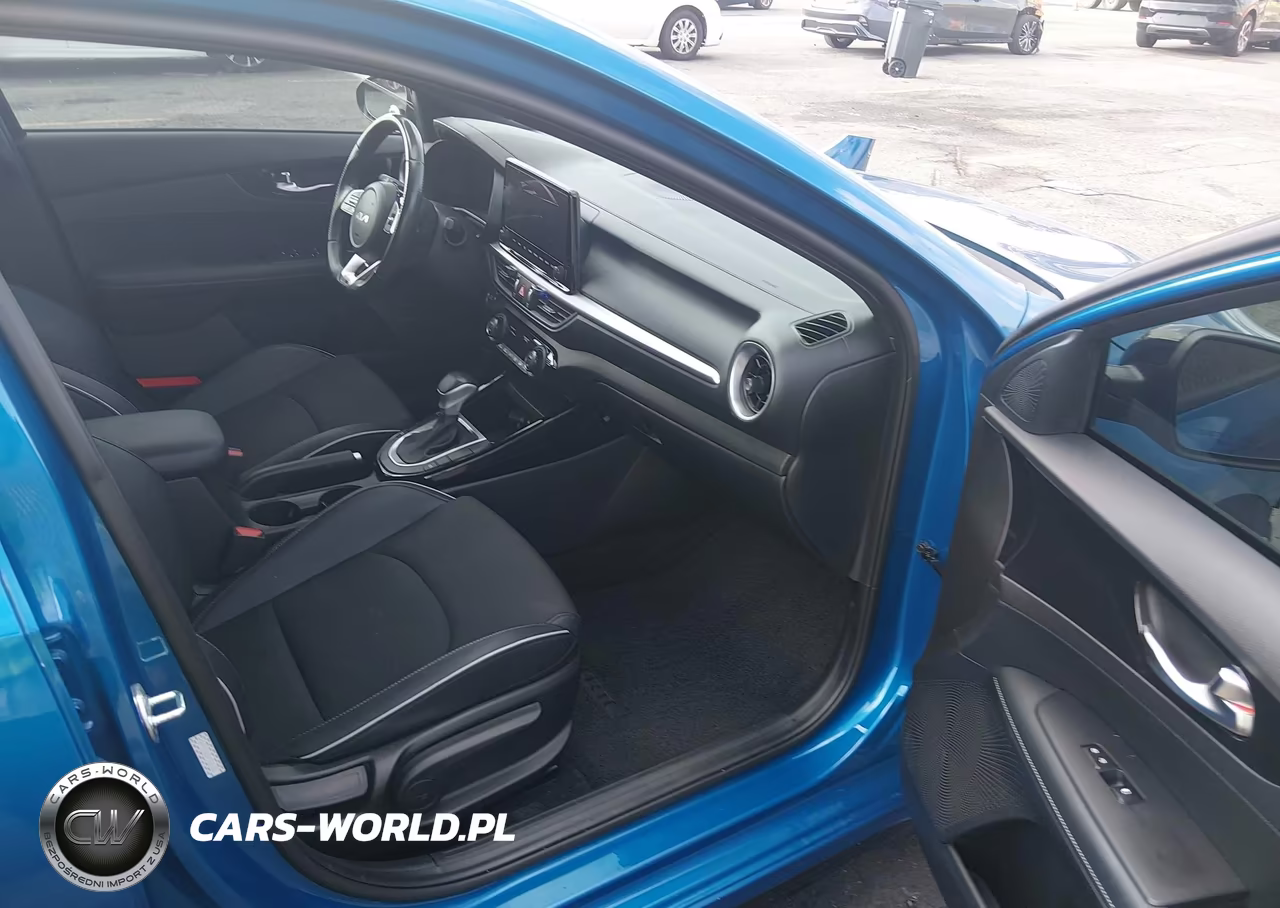 2023 Kia Forte Gt-Line VIN:3KPF54AD4PE621554 - 5