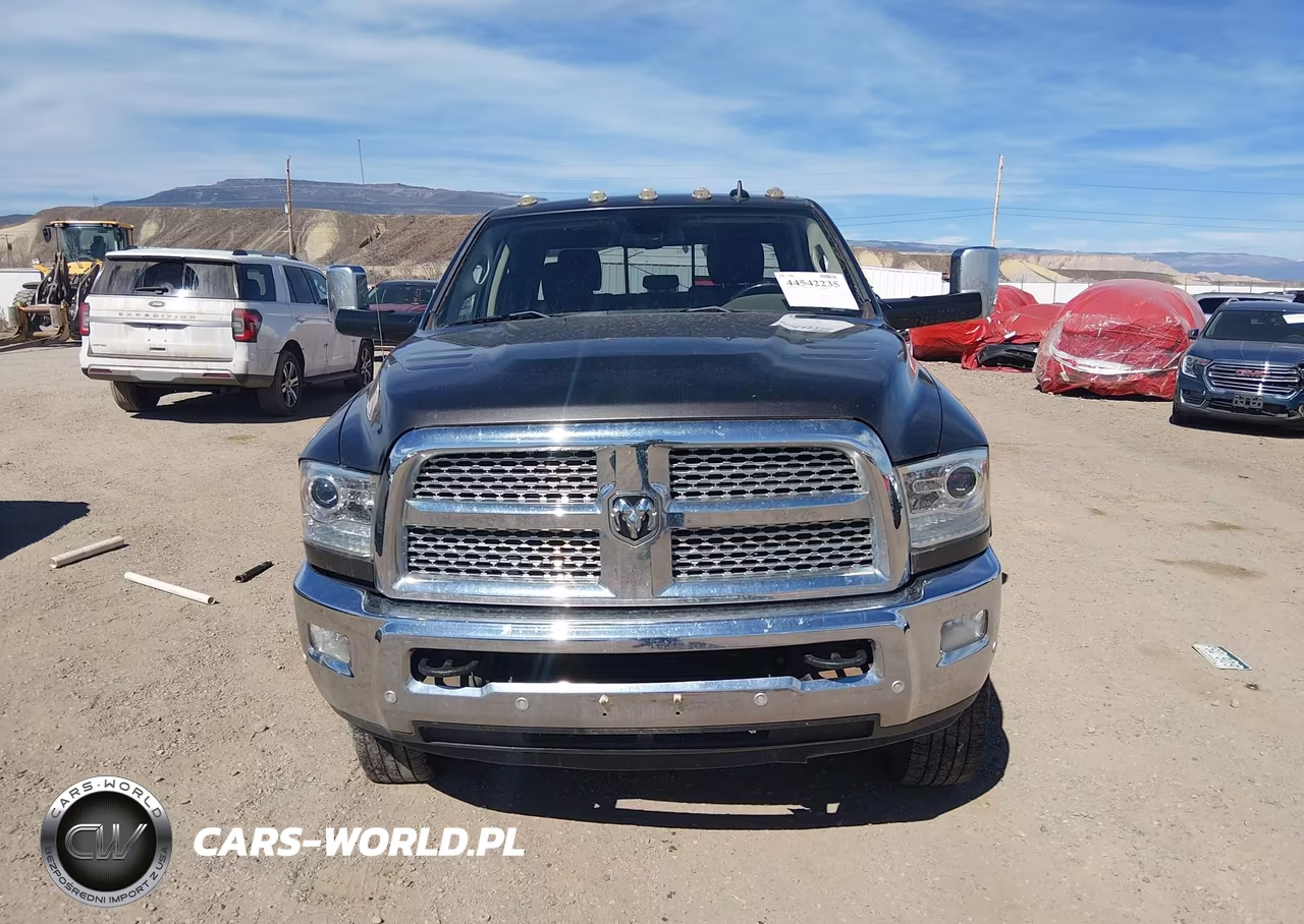 2017 Ram 3500 Laramie 4X4 8' Box VIN:3C63RRJL0HG546361 - 12