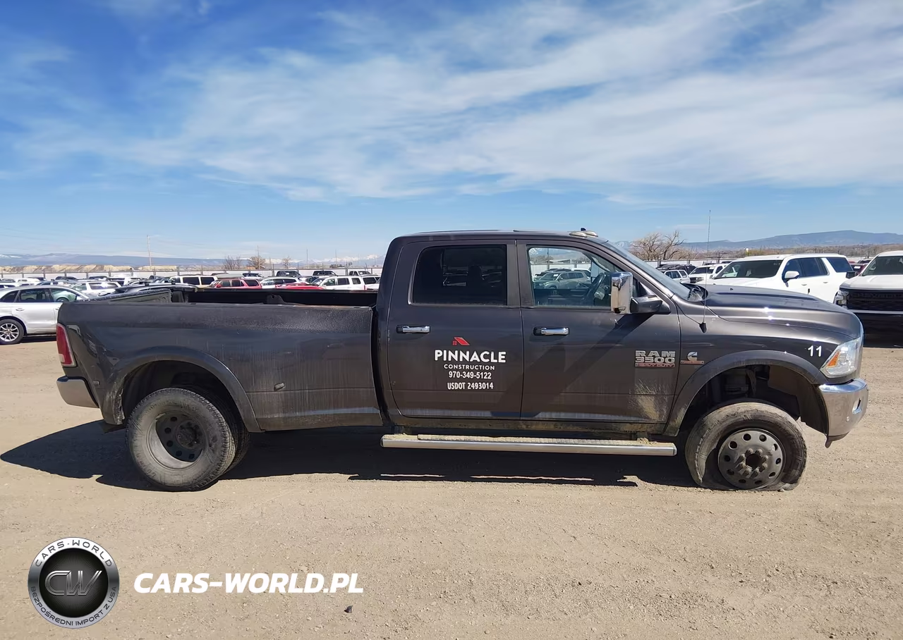 2017 Ram 3500 Laramie 4X4 8' Box VIN:3C63RRJL0HG546361 - 13