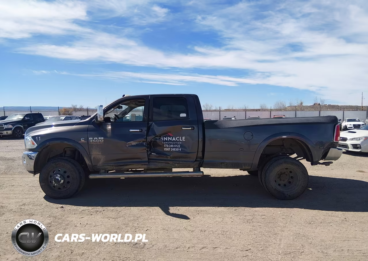 2017 Ram 3500 Laramie 4X4 8' Box VIN:3C63RRJL0HG546361 - 14
