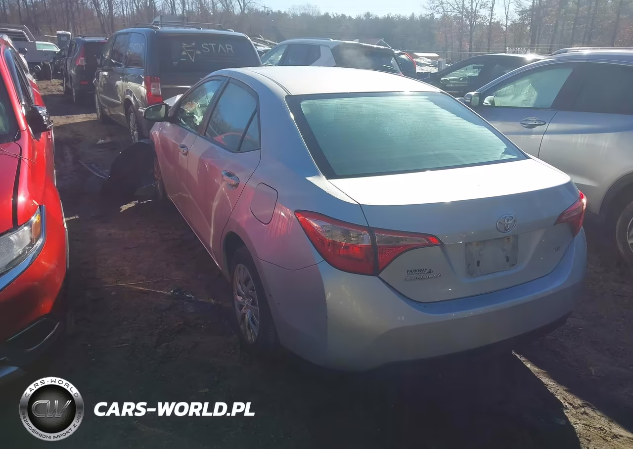 2019 Toyota Corolla Le VIN:2T1BURHE0KC192224 - 3