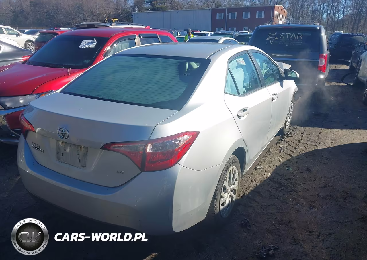 2019 Toyota Corolla Le VIN:2T1BURHE0KC192224 - 4