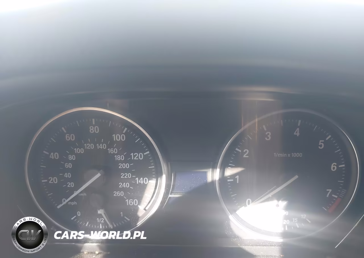 2011 BMW 328I VIN:WBAPH7C57BE679596 - 7