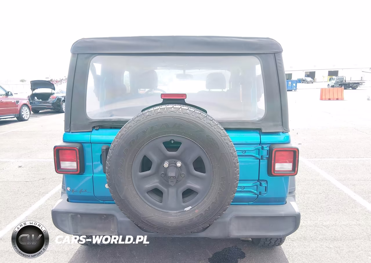 2020 Jeep Wrangler Sport 4X4 VIN:1C4GJXAG3LW215194 - 17