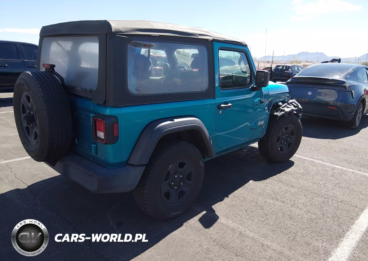 2020 Jeep Wrangler Sport 4X4 VIN:1C4GJXAG3LW215194 - 4
