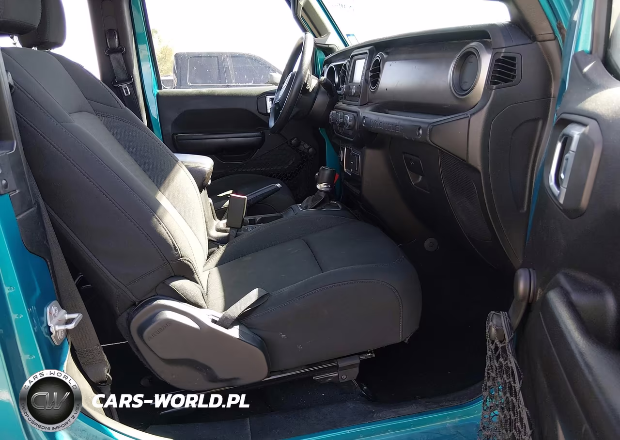2020 Jeep Wrangler Sport 4X4 VIN:1C4GJXAG3LW215194 - 5