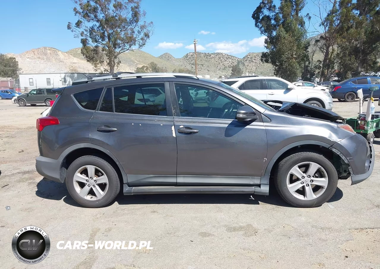 2014 Toyota Rav4 Xle VIN:2T3WFREV3EW126051 - 13