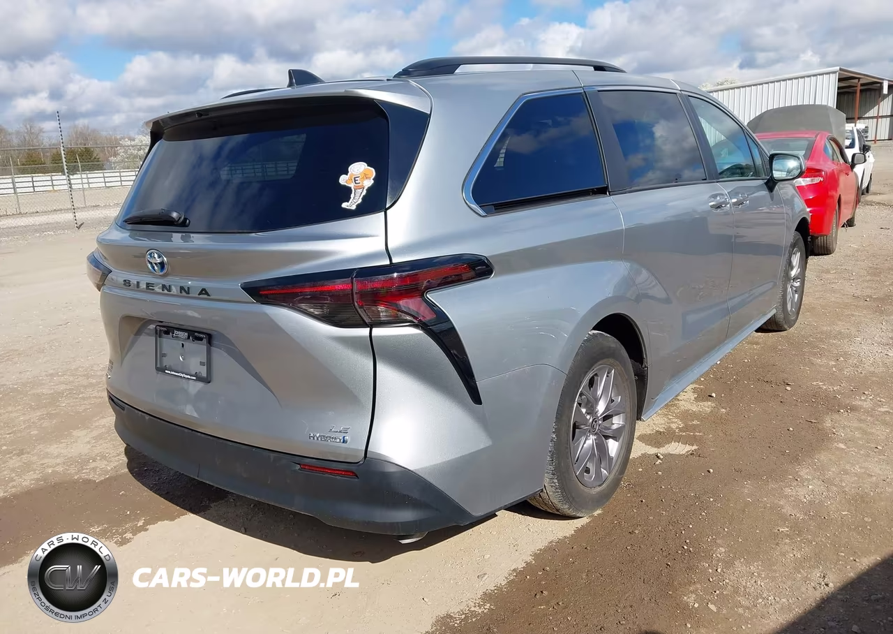 2024 Toyota Sienna Le VIN:5TDKSKFC4RS148968 - 4