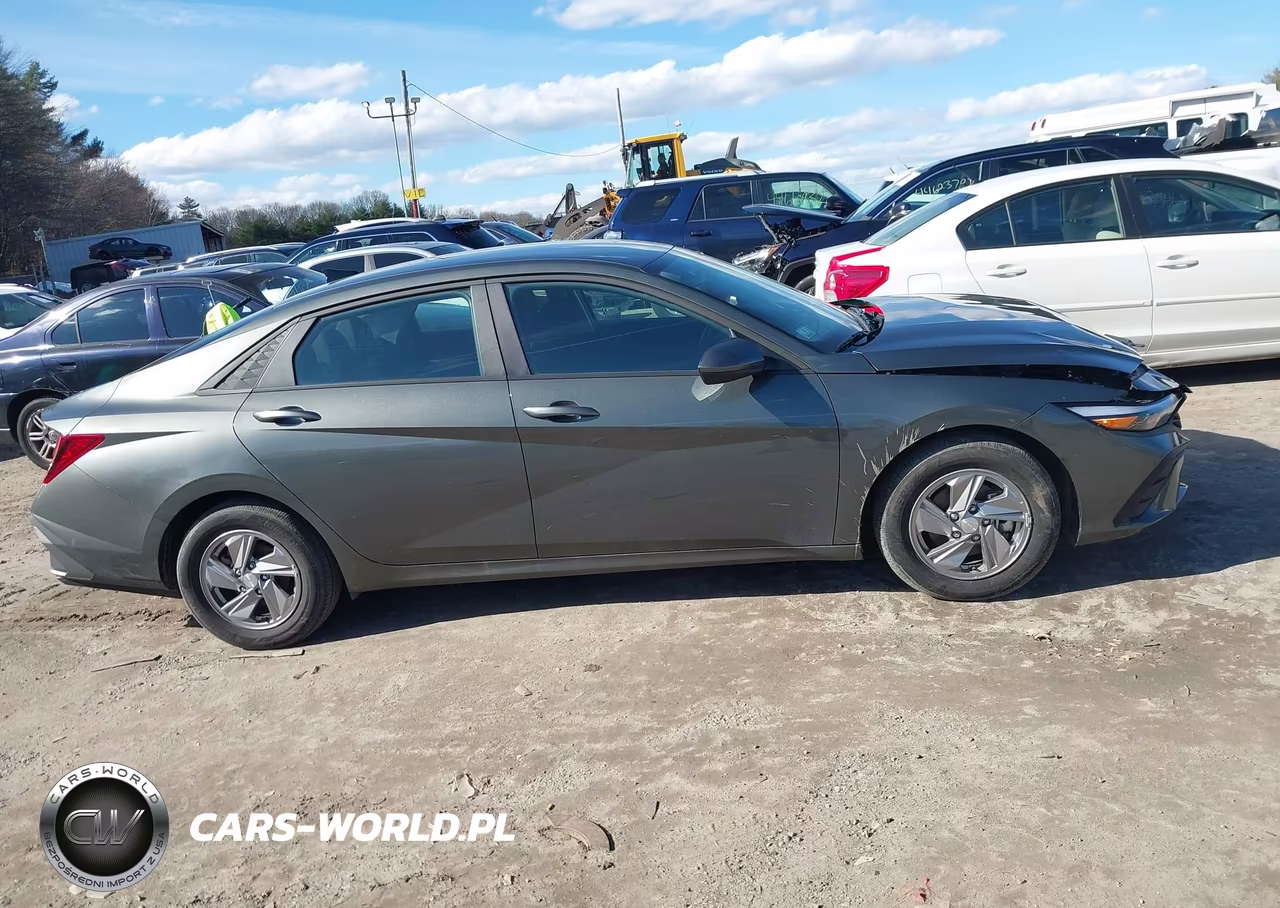 2025 Hyundai Elantra Se VIN:KMHLL4DG3SU865474 - 13