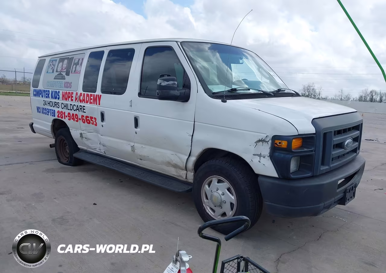 2013 Ford E-350 Super Duty Xl