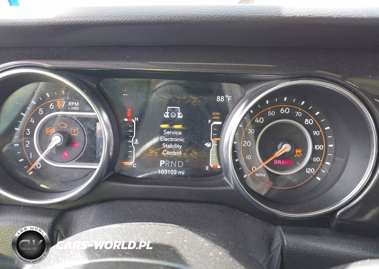 2020 Jeep Wrangler Unlimited Sport Altitude 4X4 VIN:1C4HJXDG8LW341938 - 7