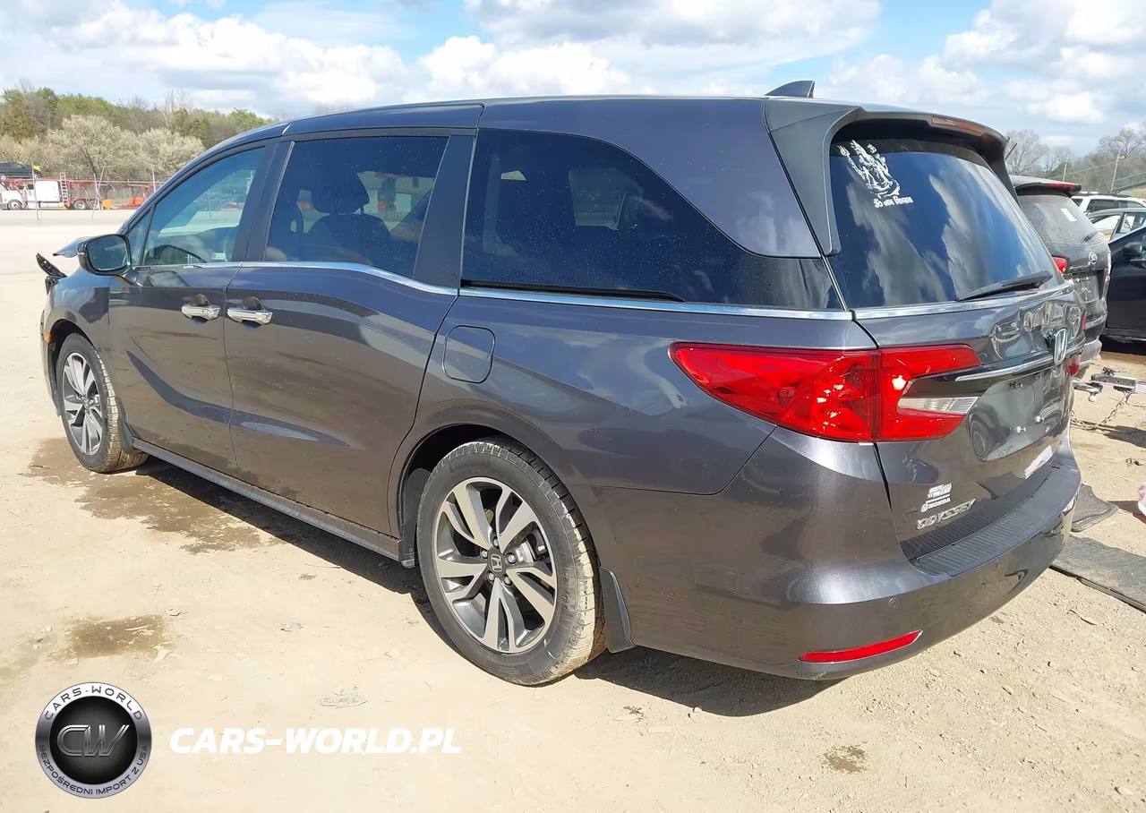 2024 Honda Odyssey Touring VIN:5FNRL6H84RB037305 - 3