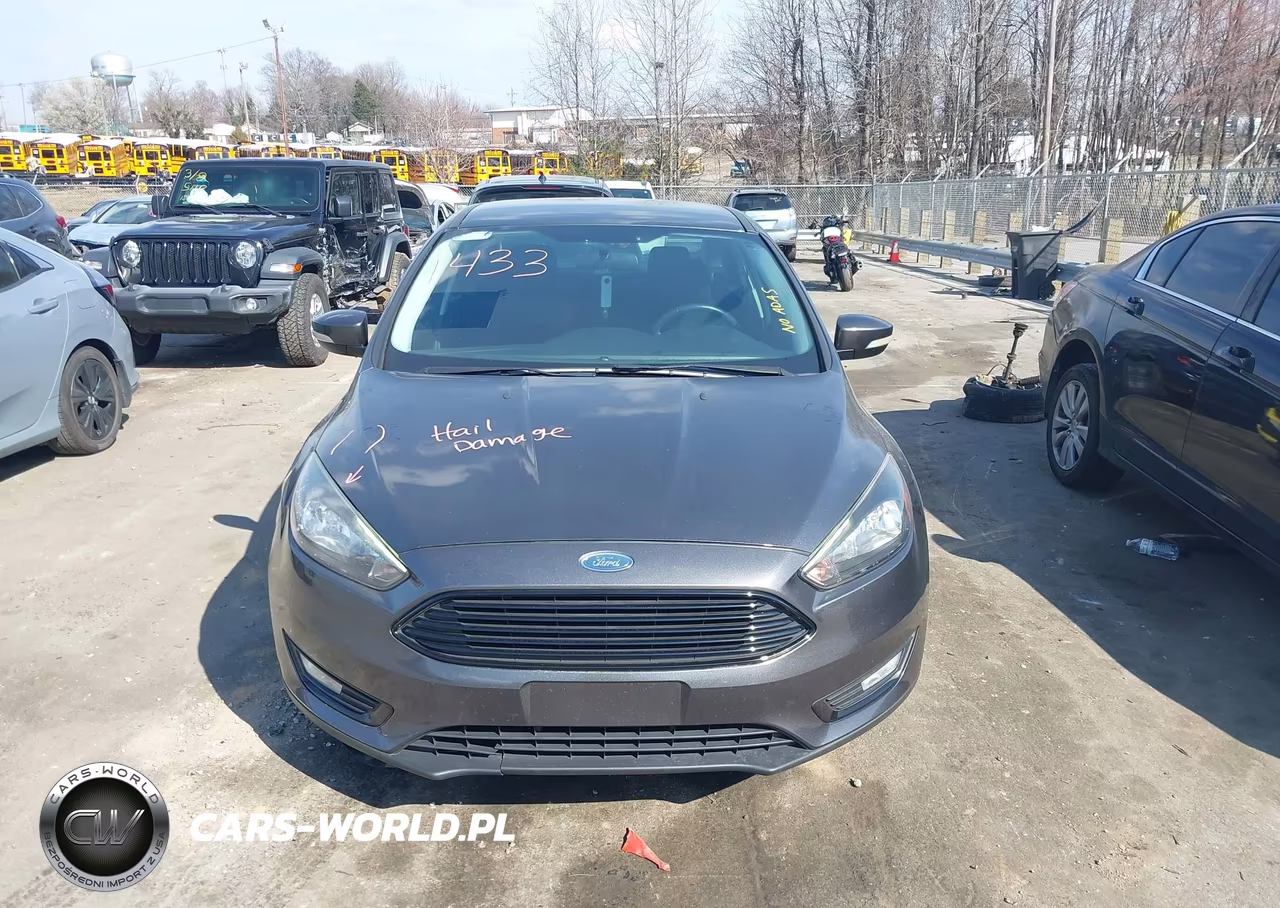 2017 Ford Focus Se VIN:1FADP3FEXHL266207 - 13