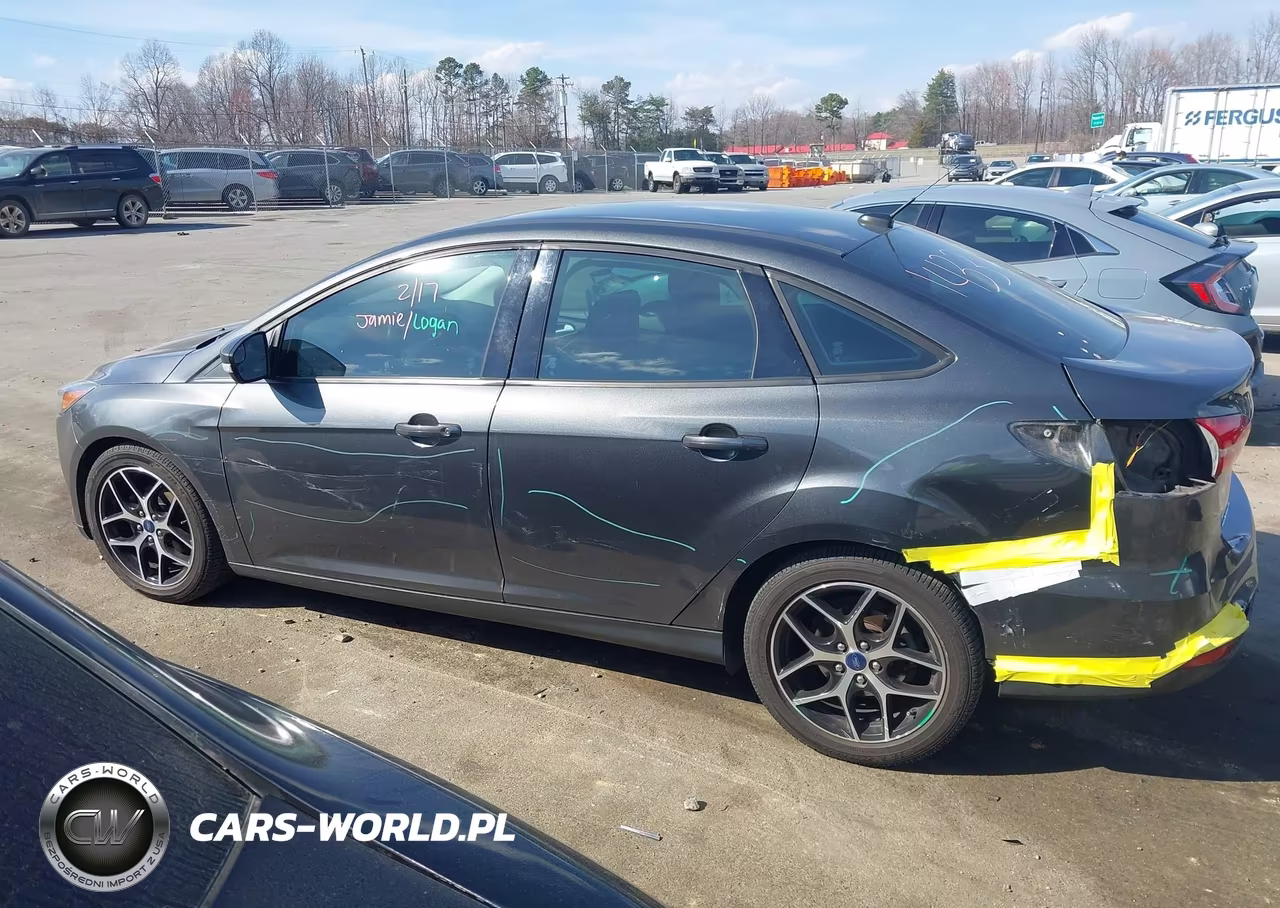 2017 Ford Focus Se VIN:1FADP3FEXHL266207 - 15