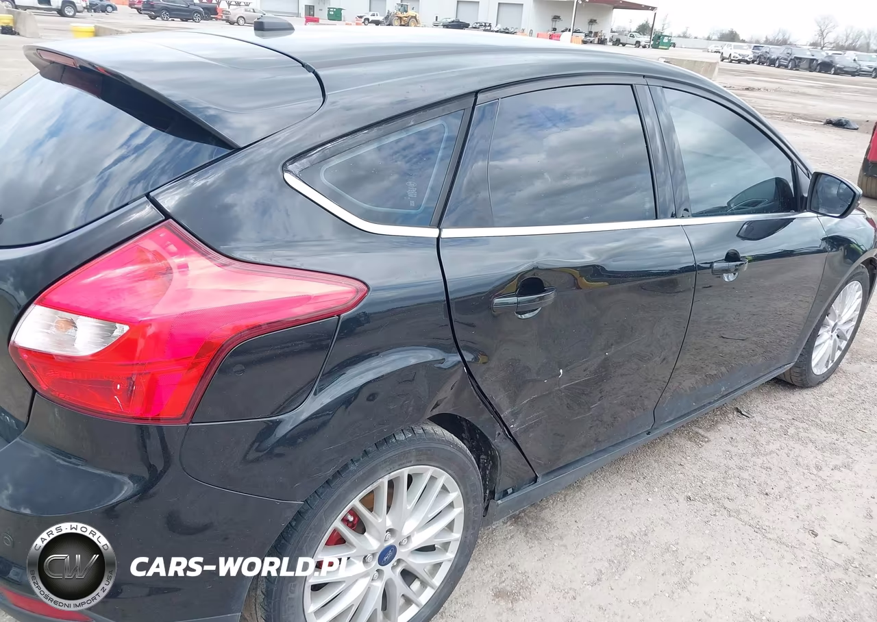 2014 Ford Focus Titanium VIN:1FADP3N24EL342068 - 6