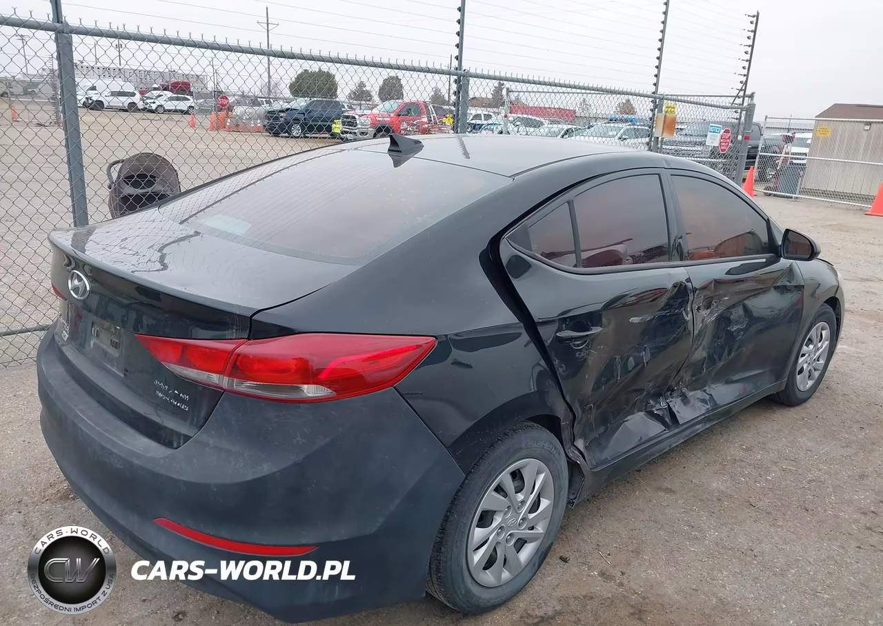 2017 Hyundai Elantra Se VIN:5NPD74LFXHH154623 - 4