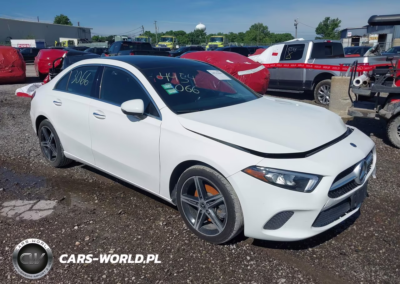 2019 Mercedes-Benz A 220 4Matic – zdjęcie 1 z 16