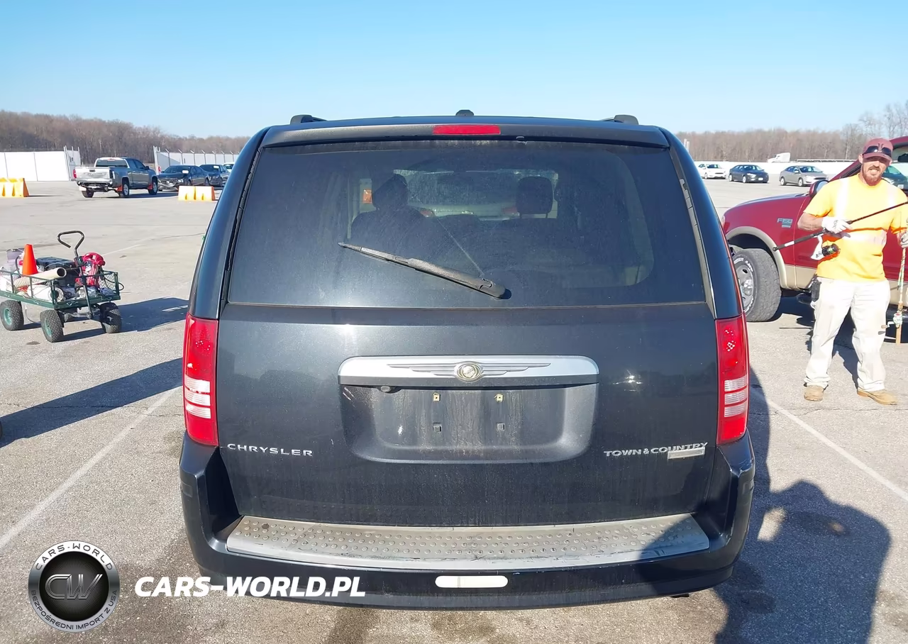 2009 Chrysler Town & Country Touring VIN:2A8HR54199R609866 - 16