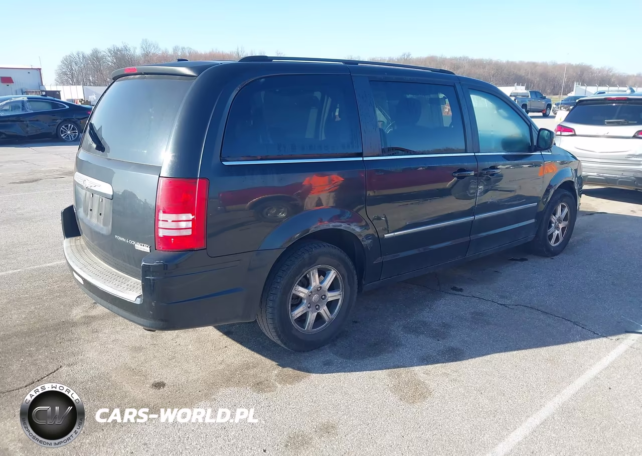 2009 Chrysler Town & Country Touring VIN:2A8HR54199R609866 - 4