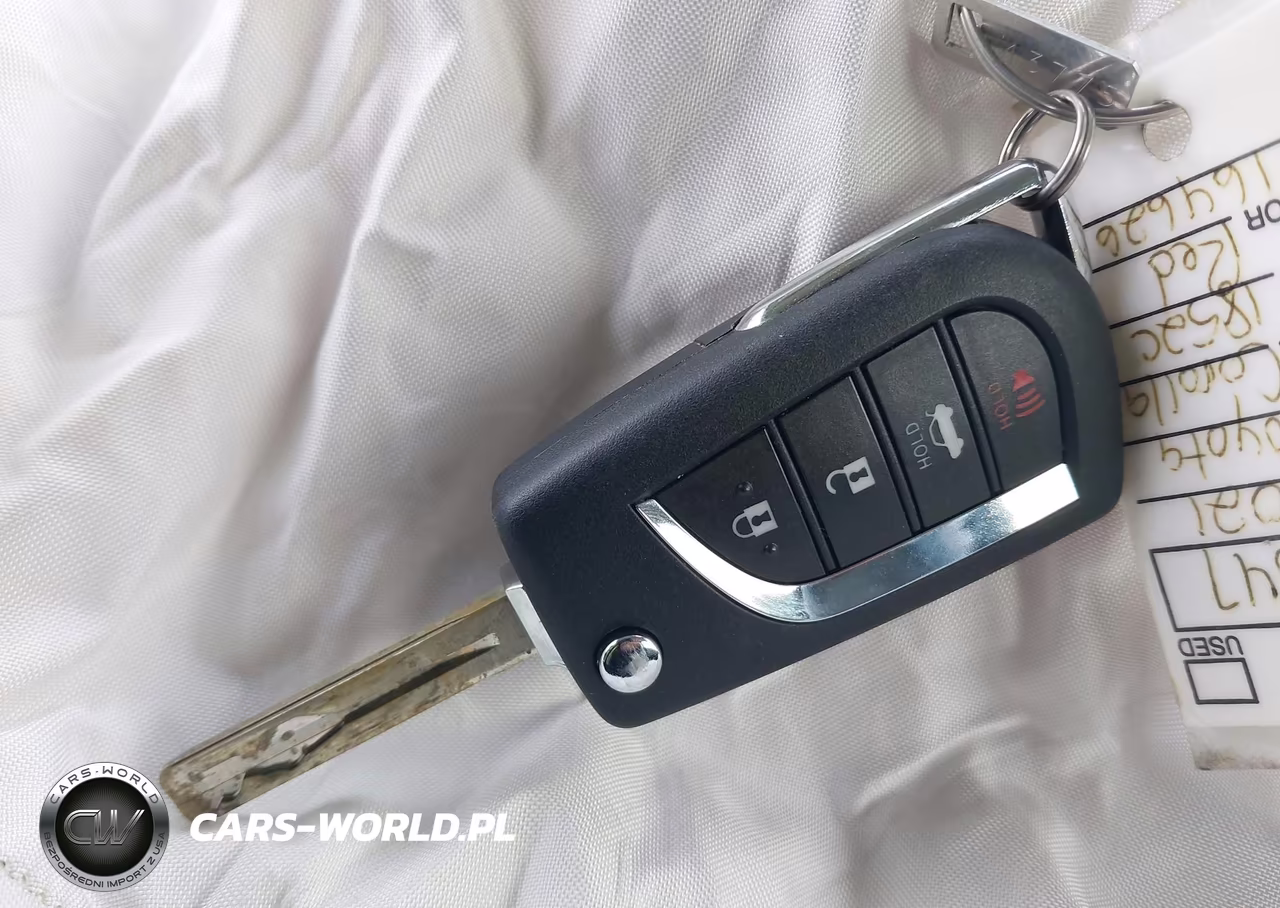 2021 Toyota Corolla Le VIN:JTDEPMAE0MJ164626 - 11