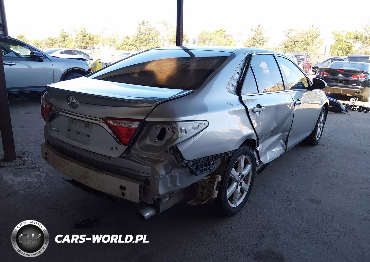 2016 Toyota Camry Se VIN:4T1BF1FK5GU266425 - 4