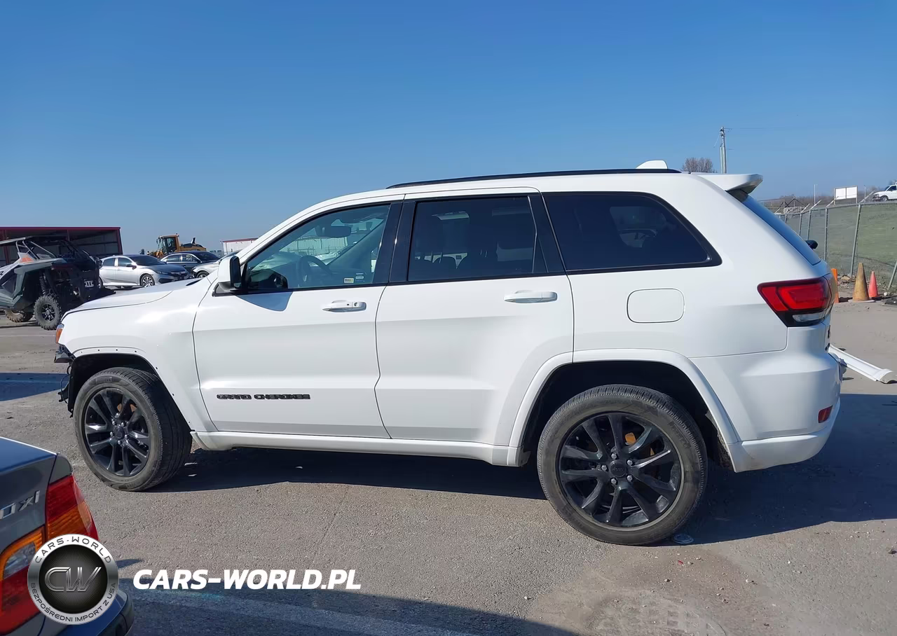 2020 Jeep Grand Cherokee Altitude 4X4 VIN:1C4RJFAG6LC385523 - 15