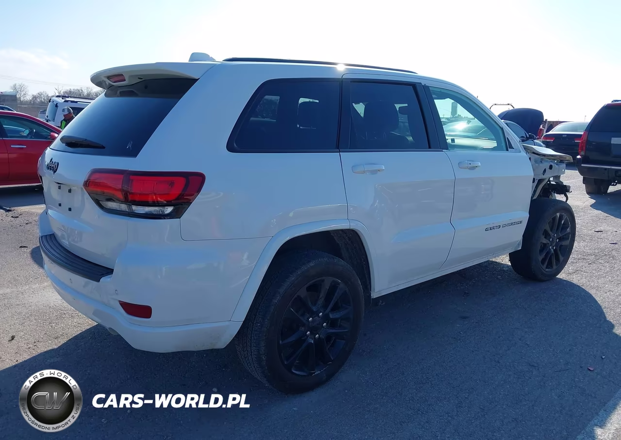 2020 Jeep Grand Cherokee Altitude 4X4 VIN:1C4RJFAG6LC385523 - 4