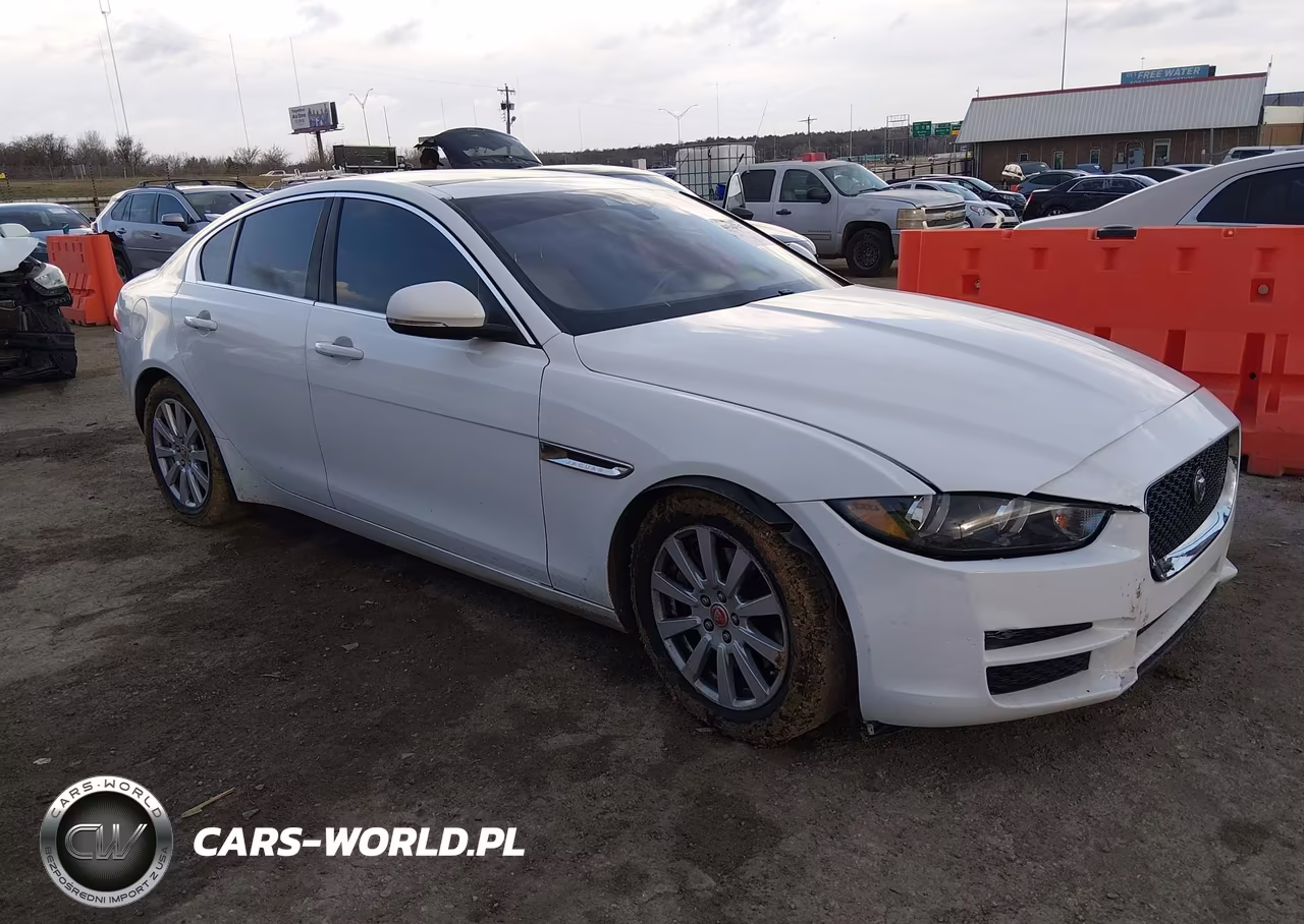 2019 Jaguar Xe 25T – zdjęcie 1 z 16