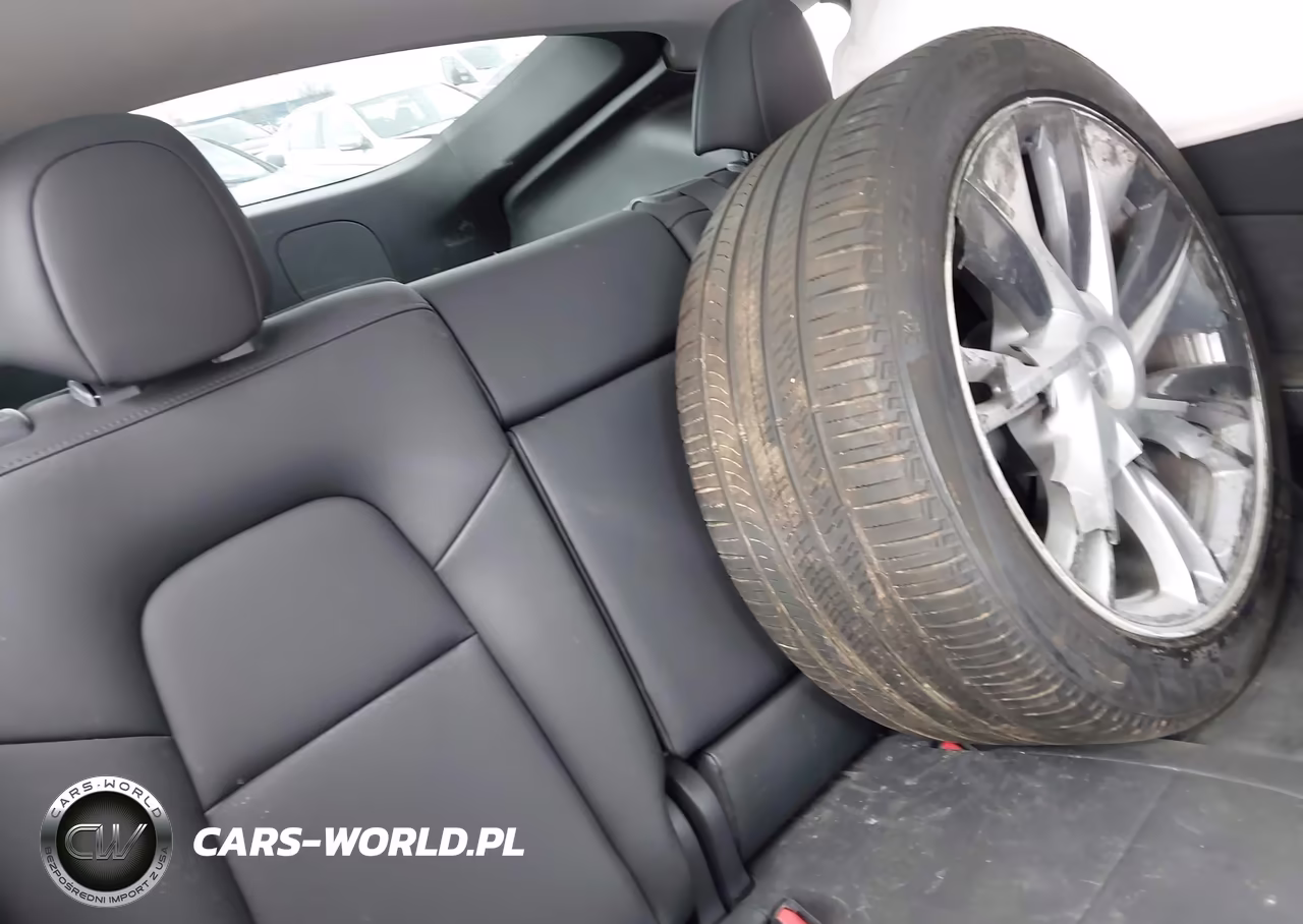 2023 Tesla Model Y Long Range VIN:7SAYGDEE1PA194785 - 8
