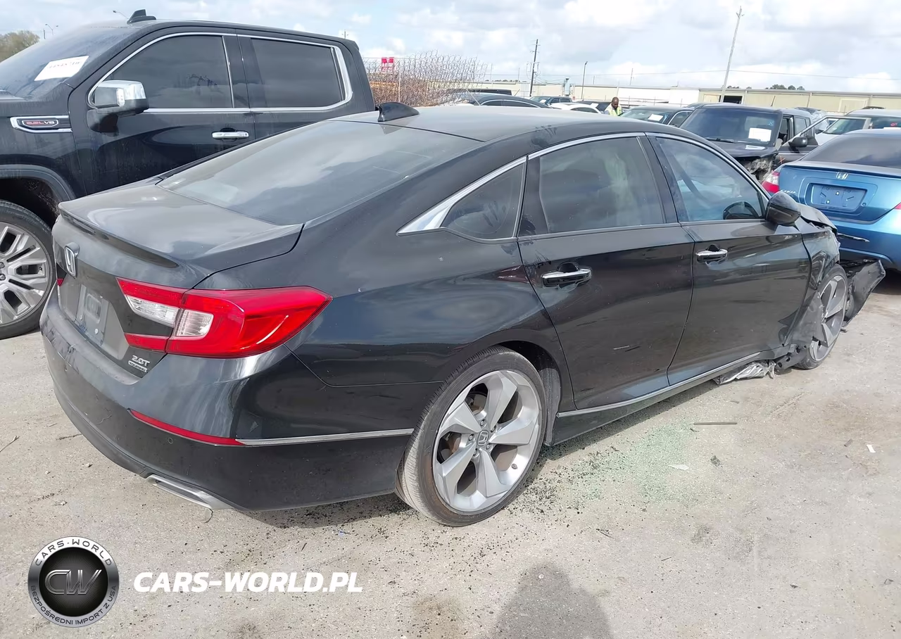 2020 Honda Accord Touring VIN:1HGCV2F90LA028770 - 4