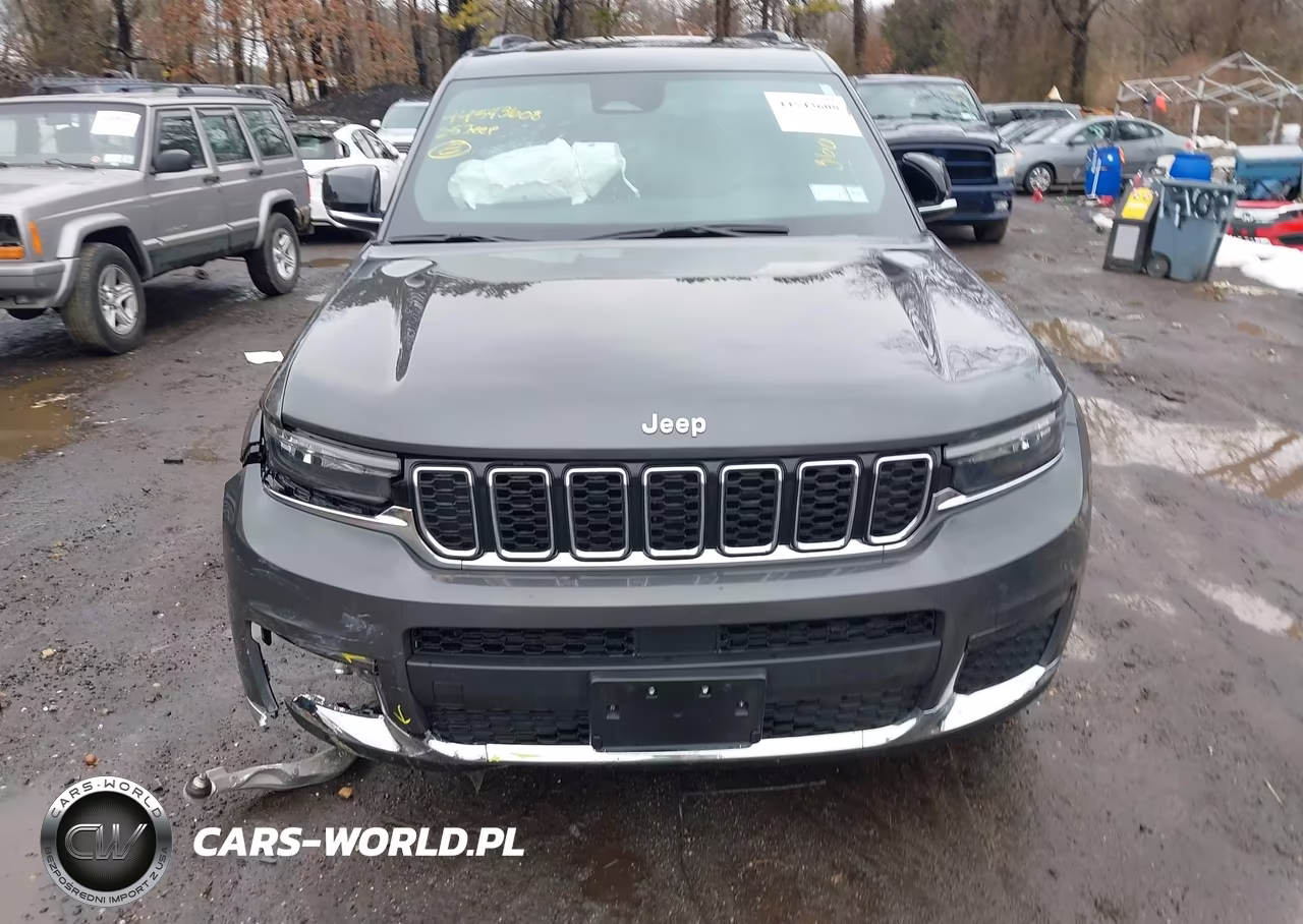 2025 Jeep Grand Cherokee L Limited 4X4 VIN:1C4RJKBGXS8633166 - 12