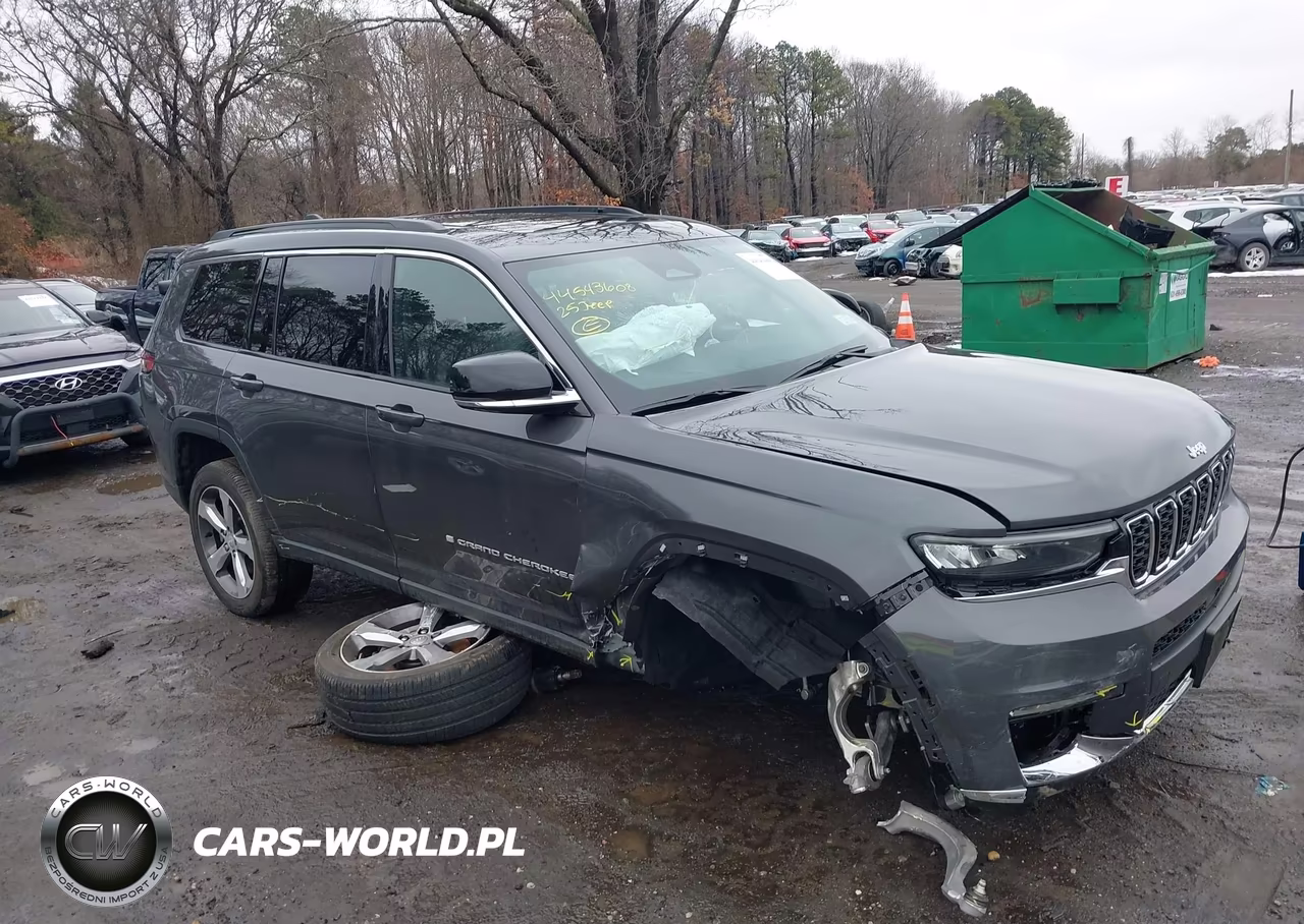 2025 Jeep Grand Cherokee L Limited 4X4 VIN:1C4RJKBGXS8633166 - 13
