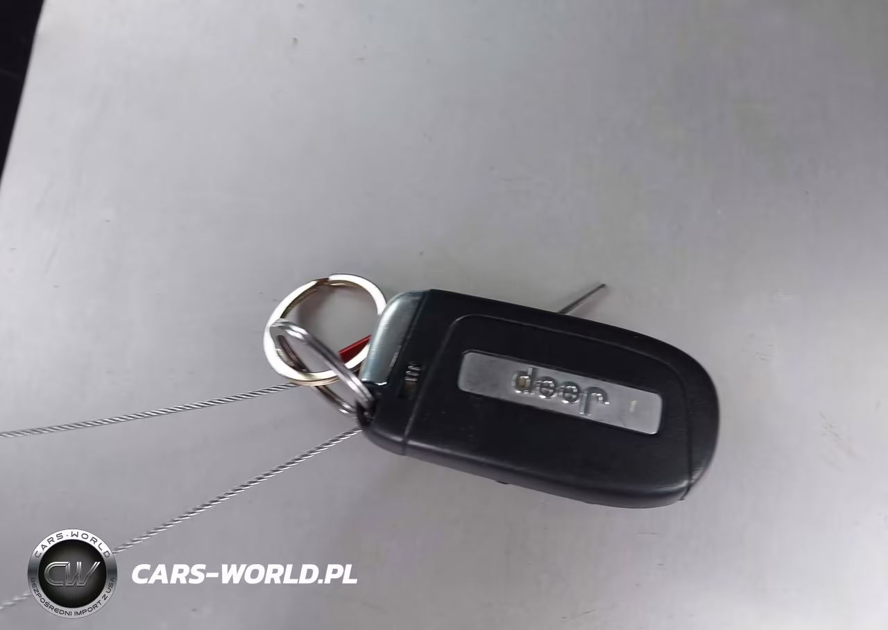 2020 Jeep Renegade North Edition 4X4 VIN:ZACNJBAB8LPL58652 - 11