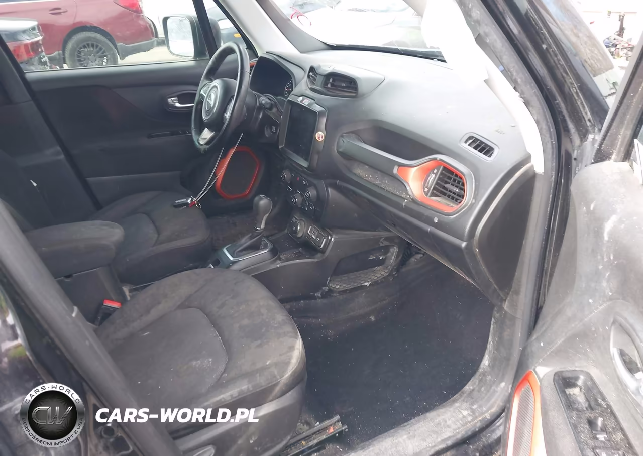 2020 Jeep Renegade North Edition 4X4 VIN:ZACNJBAB8LPL58652 - 5