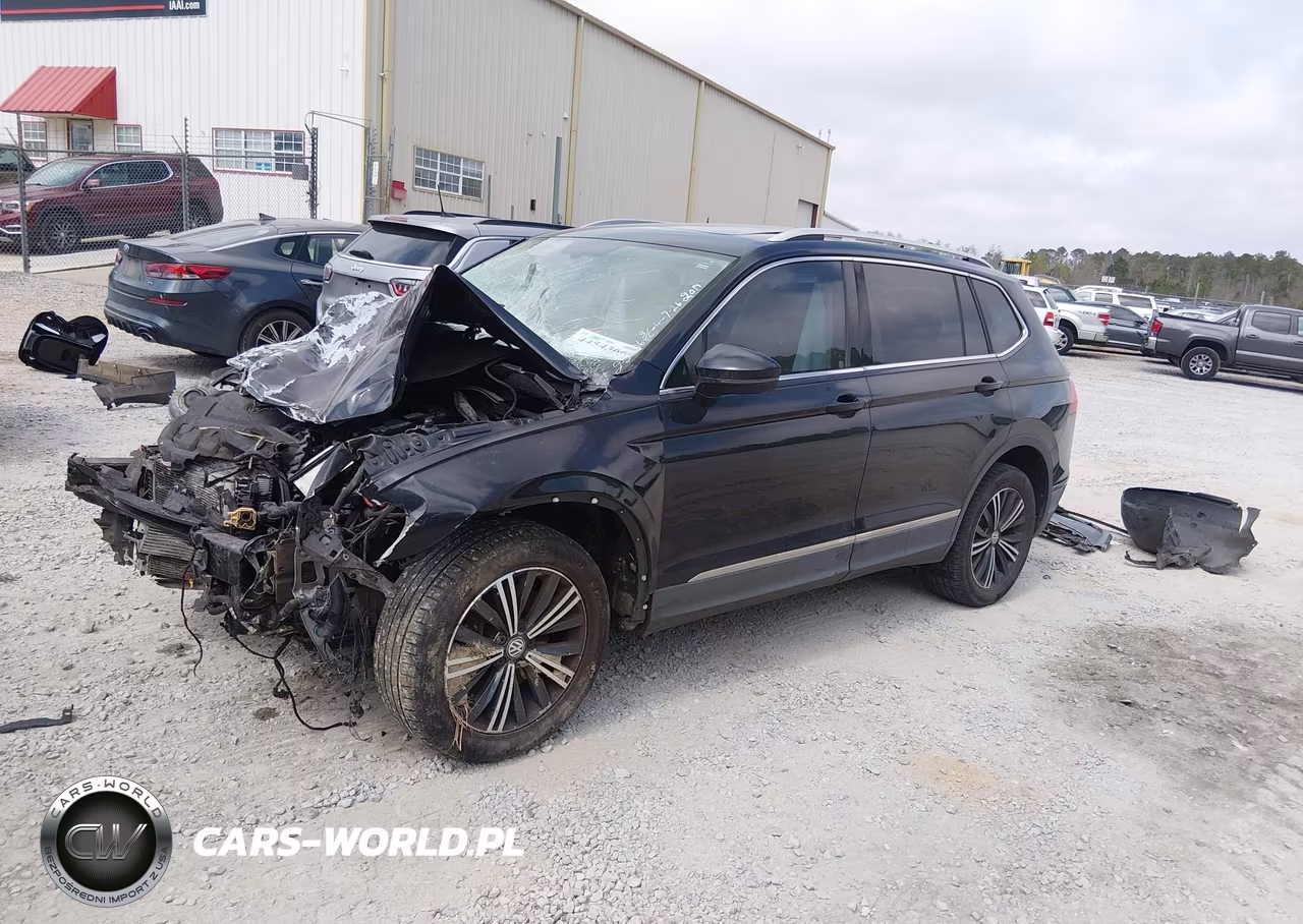 2019 Volkswagen Tiguan 2.0T Se-2.0T Sel-2.0T Sel R-Line-2.0T Sel R-Line Black VIN:3VV3B7AX3KM074655 - 2
