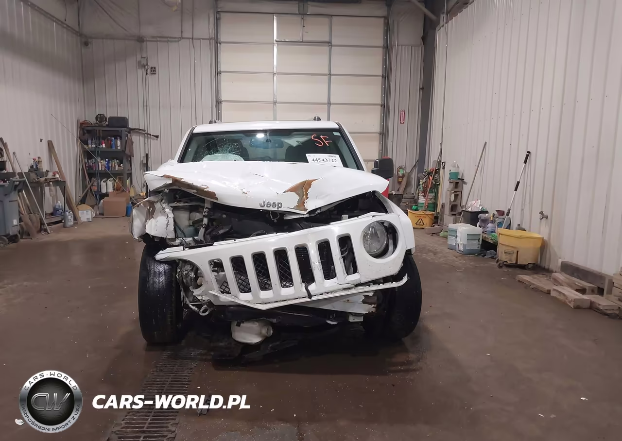 2016 Jeep Patriot High Altitude Edition VIN:1C4NJPFA7GD760523 - 13